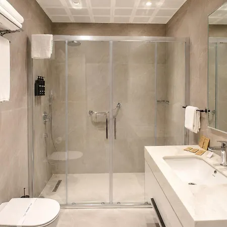 Elite World Comfy Avcilar Hotell